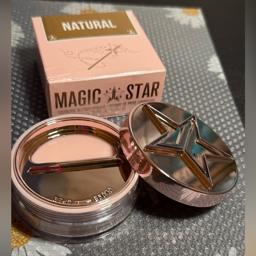 JEFFREE STAR COSMETICS Magic Star Luminous Setting Powder in "Natural", NEW.